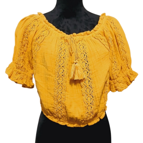 Yellow off the Shoulder Crop Shirt American Eagle Size M - Picture 2 of 5